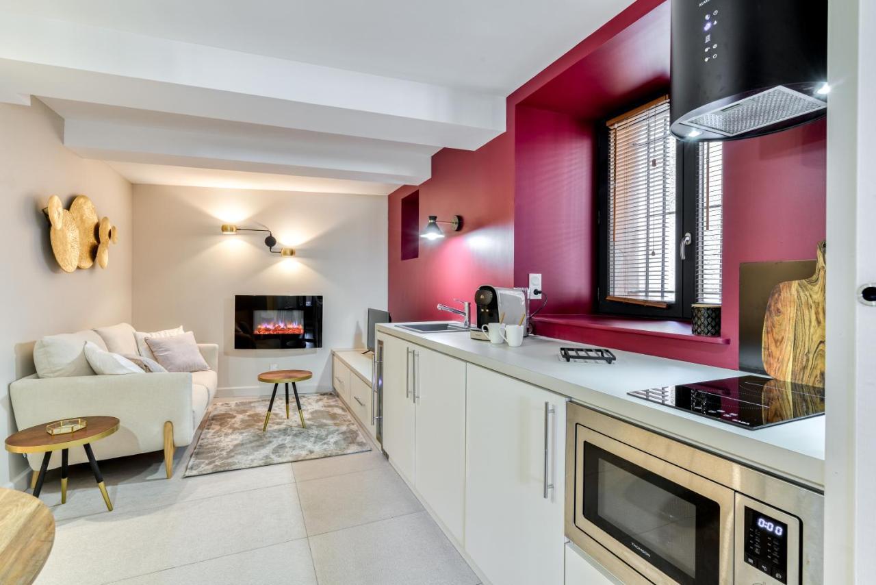Les Gites De Laure - O Lit Divin, Instant De Volupte, Balneo Sauna, Climatisation, Netflix, 160M De La Cite Medievale Καρκασόν Εξωτερικό φωτογραφία