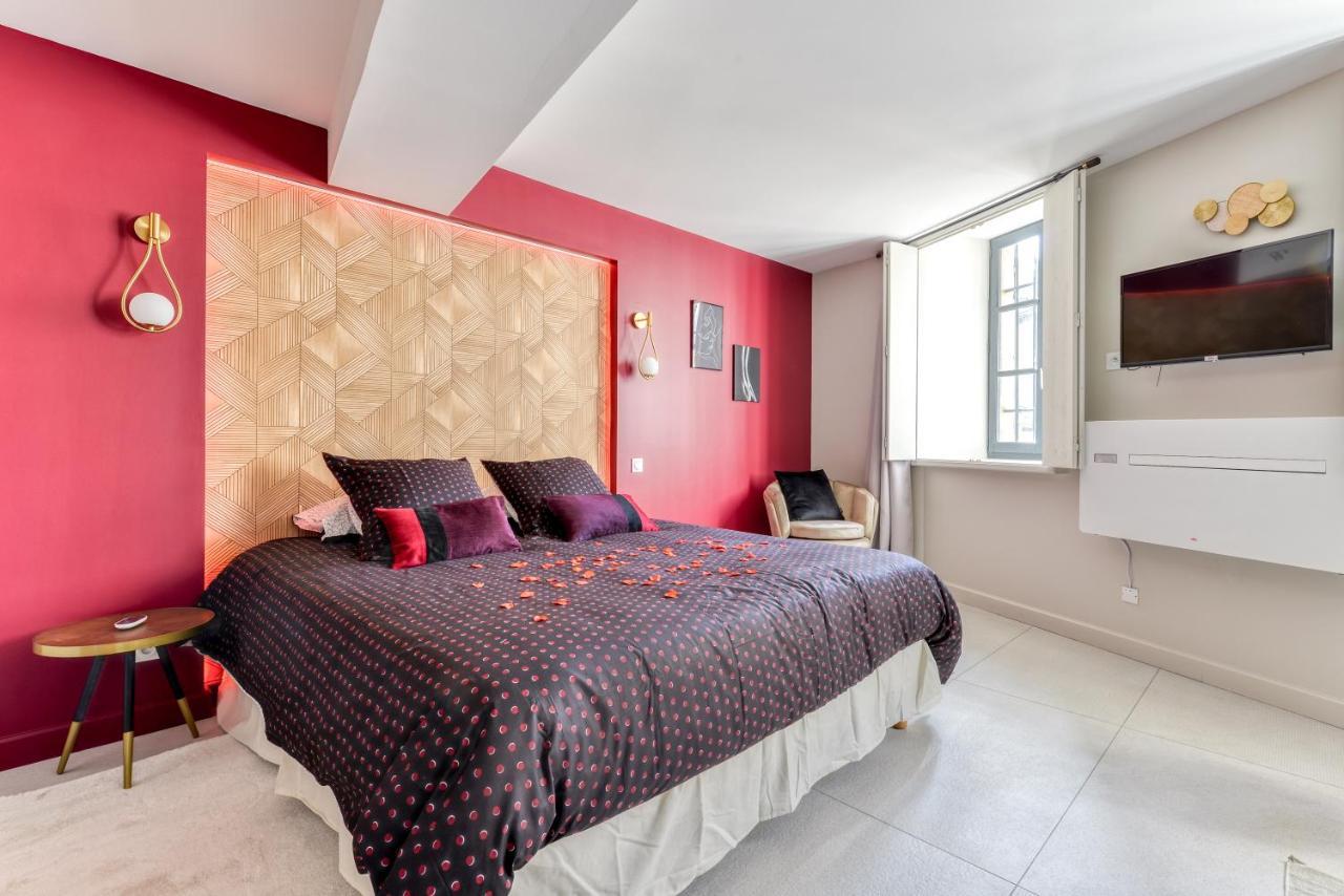 Les Gites De Laure - O Lit Divin, Instant De Volupte, Balneo Sauna, Climatisation, Netflix, 160M De La Cite Medievale Καρκασόν Εξωτερικό φωτογραφία