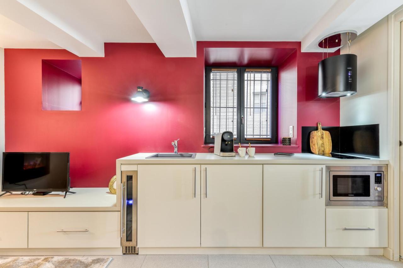 Les Gites De Laure - O Lit Divin, Instant De Volupte, Balneo Sauna, Climatisation, Netflix, 160M De La Cite Medievale Καρκασόν Εξωτερικό φωτογραφία