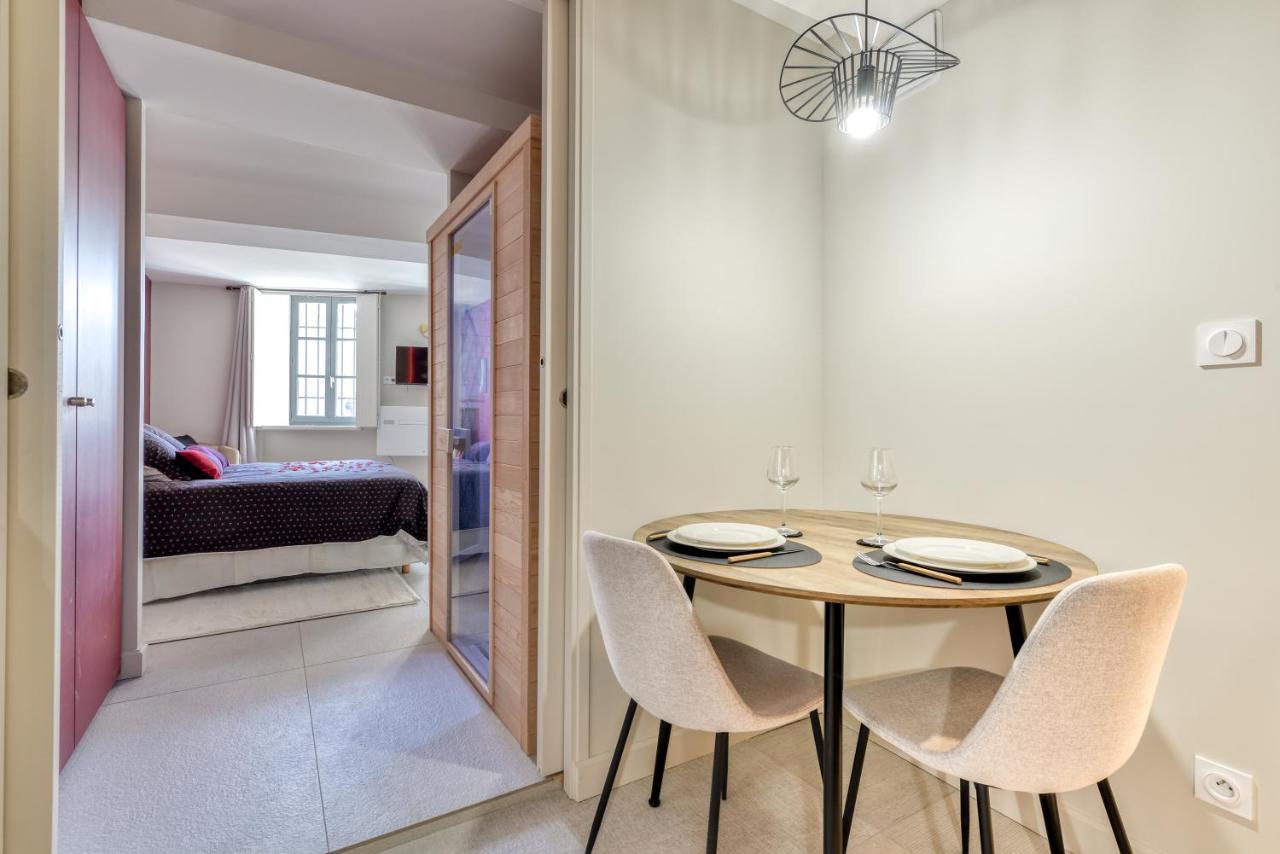 Les Gites De Laure - O Lit Divin, Instant De Volupte, Balneo Sauna, Climatisation, Netflix, 160M De La Cite Medievale Καρκασόν Εξωτερικό φωτογραφία